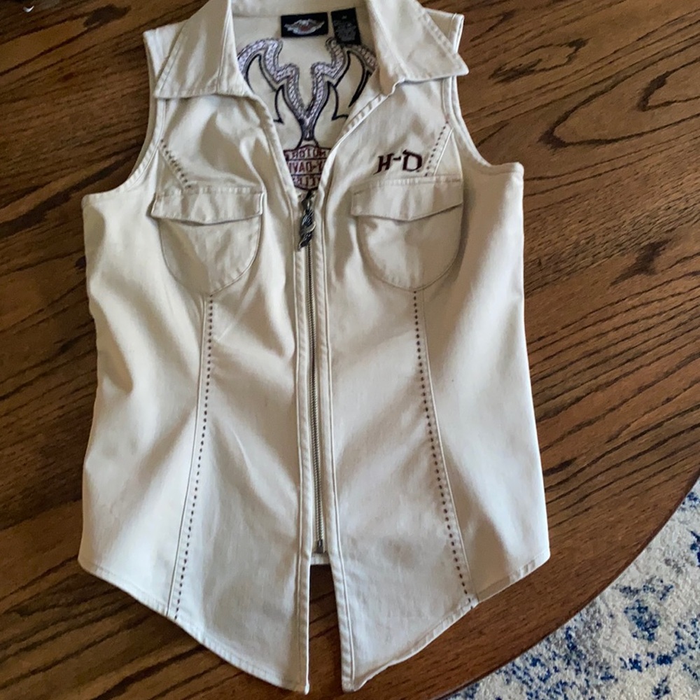 HD women’s top